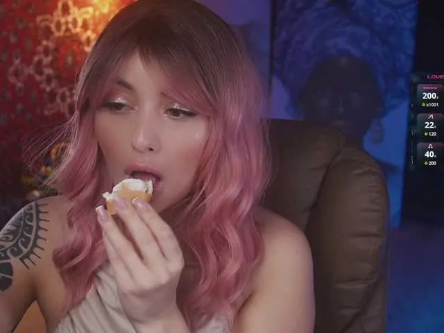 molochnaya000 – webcam model profile photo Image 3