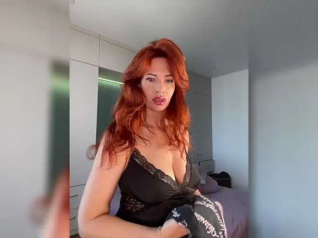 Strongqueen – webcam model profile photo Image 2