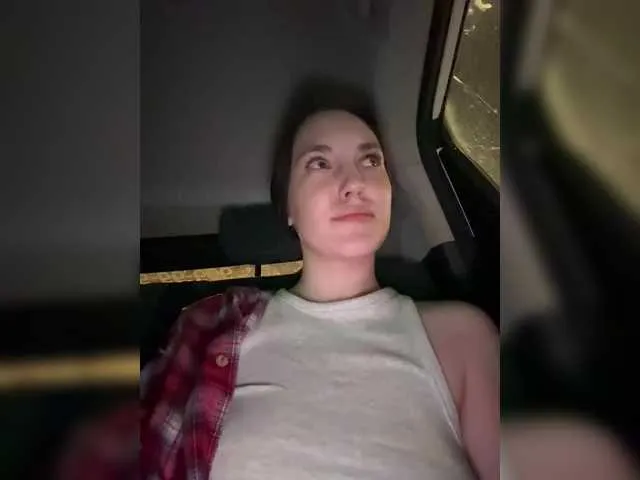 -AngelAri- – webcam model profile photo Image 4