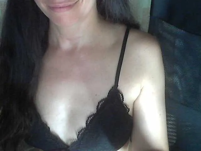 iam_eli – webcam model profile photo Image 12