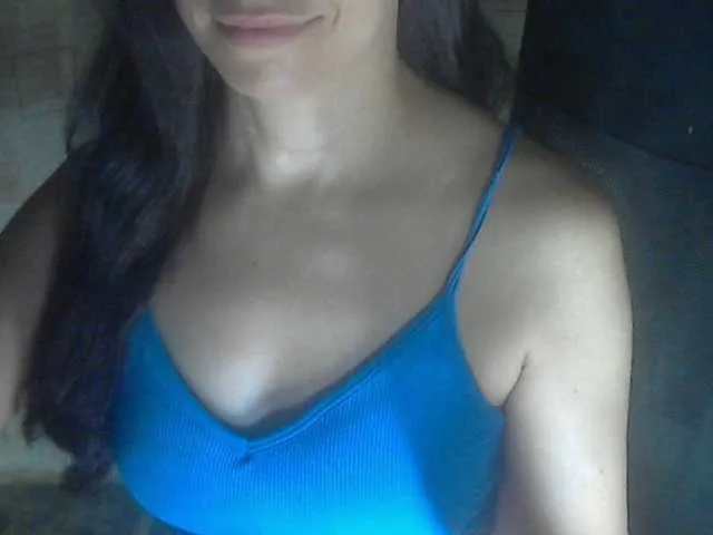 iam_eli – webcam model profile photo Image 9
