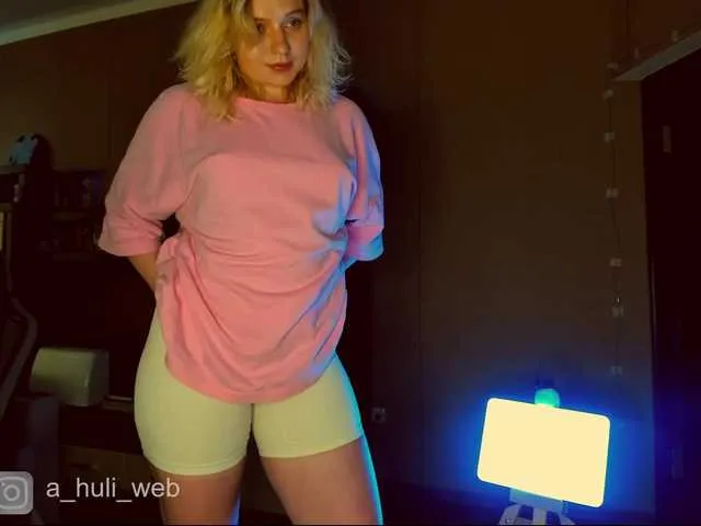 luna_willians – webcam model profile photo Image 10