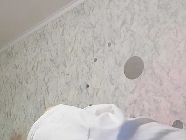 hina_porn – webcam model profile photo Image 17