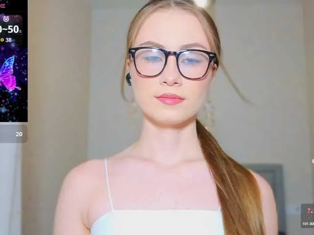MollySunders – webcam model profile photo Image 4