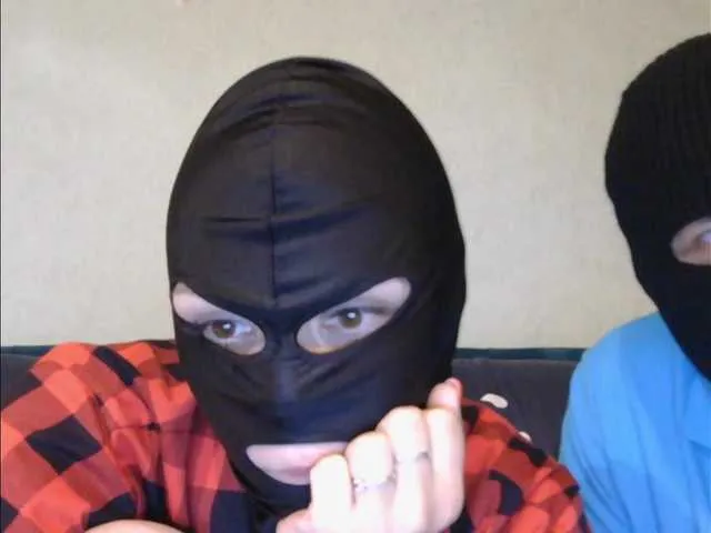 amodestcouple1's Thumb Image