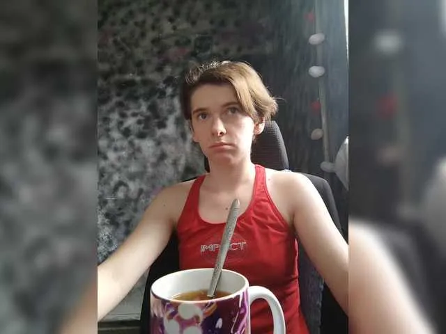 millemimi – webcam model profile photo Image 4