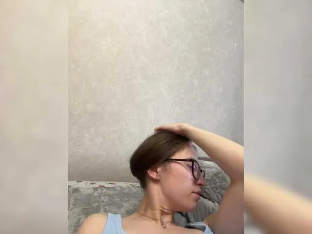 melanyjhonson_45 – webcam model profile photo Image 9