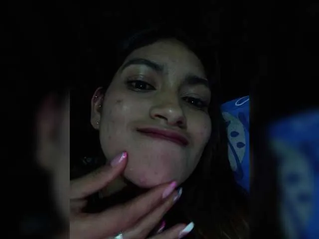 hina_porn – webcam model profile photo Image 11