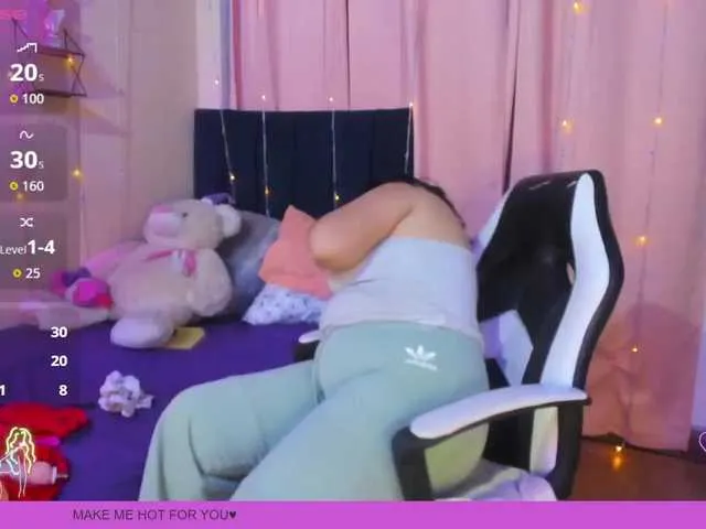 hina_porn – webcam model profile photo Image 4