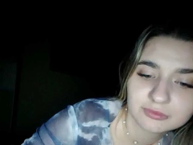 Rinamay_ – webcam model profile photo Image 14