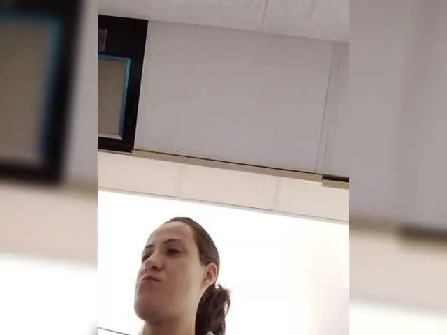 SunnyShiney – webcam model profile photo Image 15