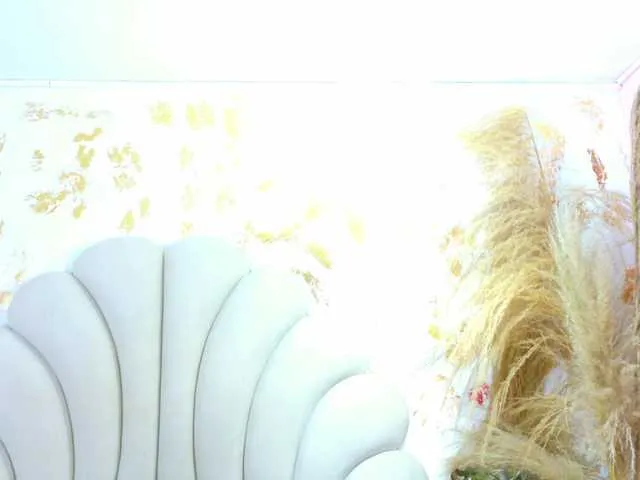 PinkyPai – webcam model profile photo Image 17