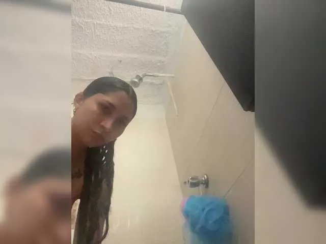 lanadekievit – webcam model profile photo Image 4