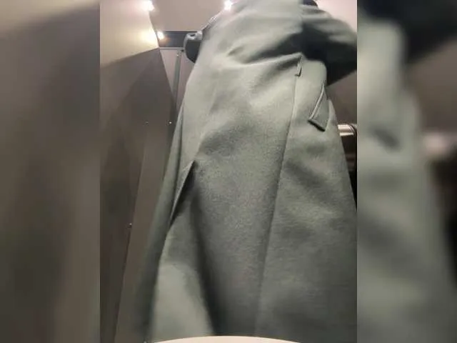 hina_porn – webcam model profile photo Image 18