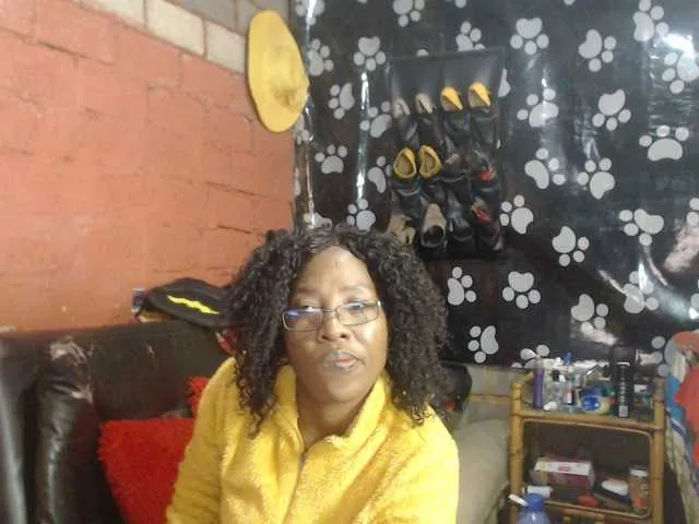 drillhouse_ – webcam model profile photo Image 9