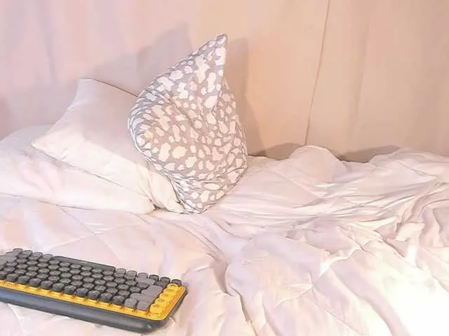 charlottetaylor_ – webcam model profile photo Image 9