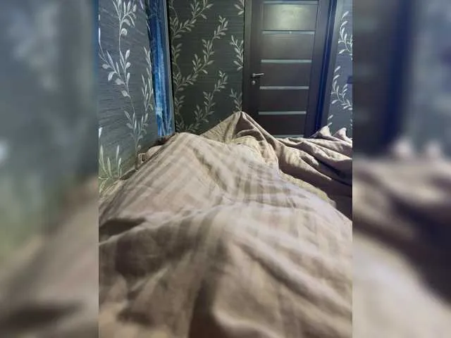 Blonde_sexy21 – webcam model profile photo Image 3