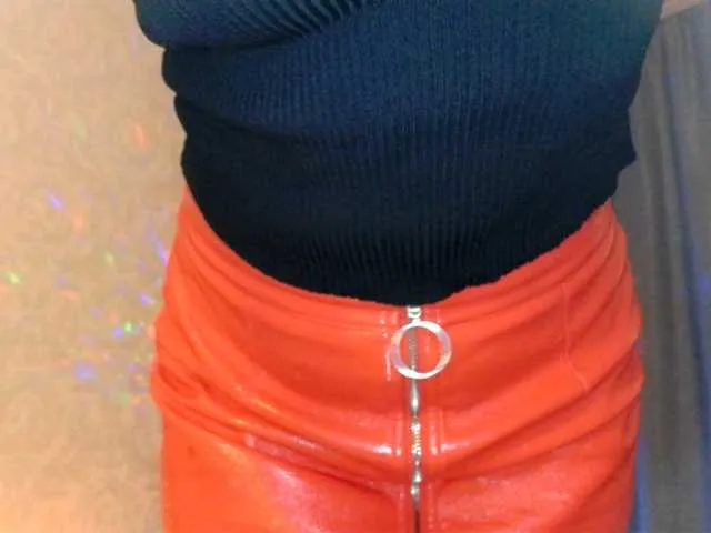 Parochkaporn – webcam model profile photo Image 6