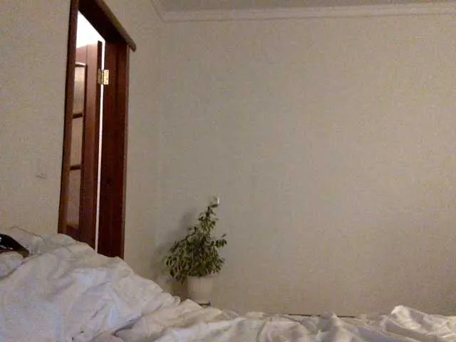 faplex – webcam model profile photo Image 14