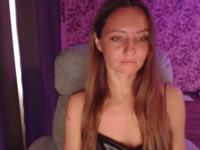 MollySunders – webcam model profile photo Image 10