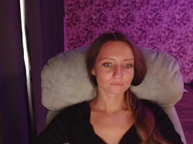 MollySunders – webcam model profile photo Image 14