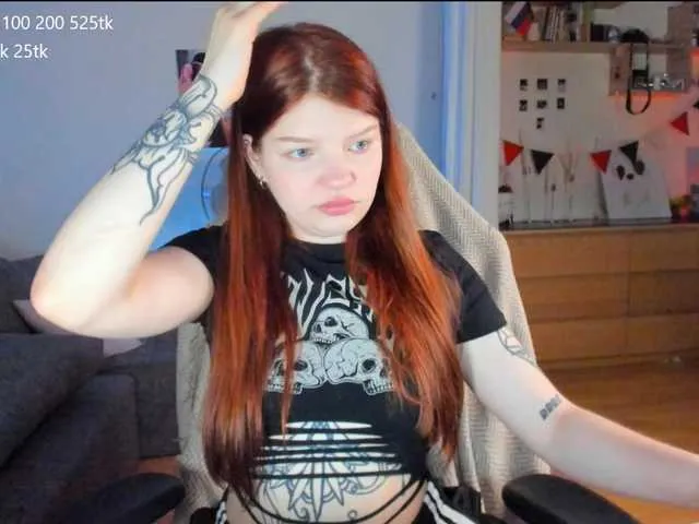 tina18teen – webcam model profile photo Image 9