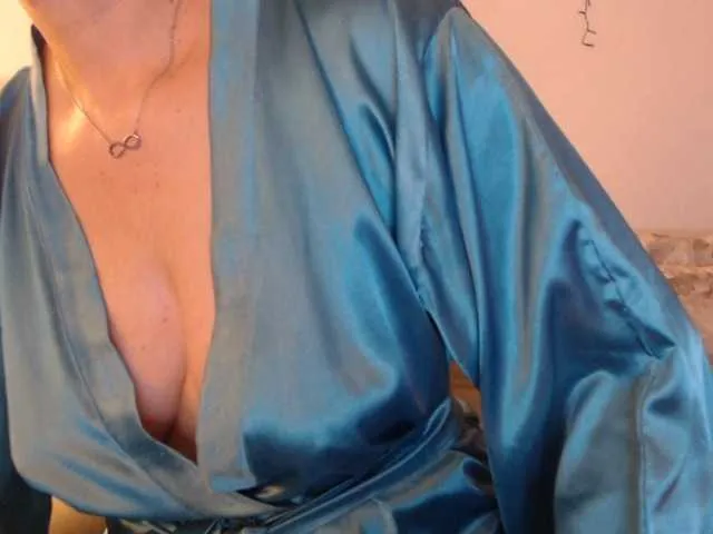 _taylormoon – webcam model profile photo Image 10
