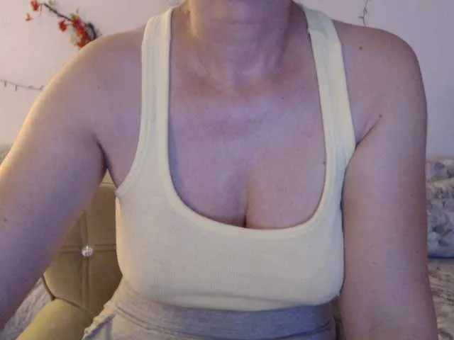 _taylormoon – webcam model profile photo Image 17