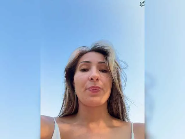 Great-Karina Image 16