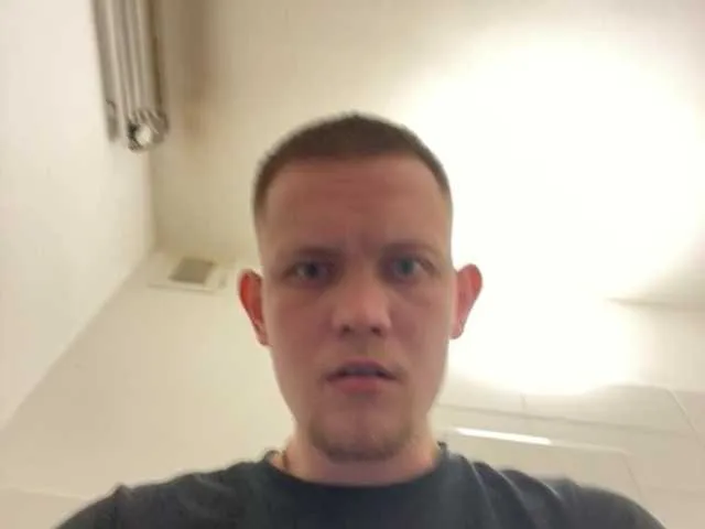 yueyue2003 – webcam model profile photo Image 2