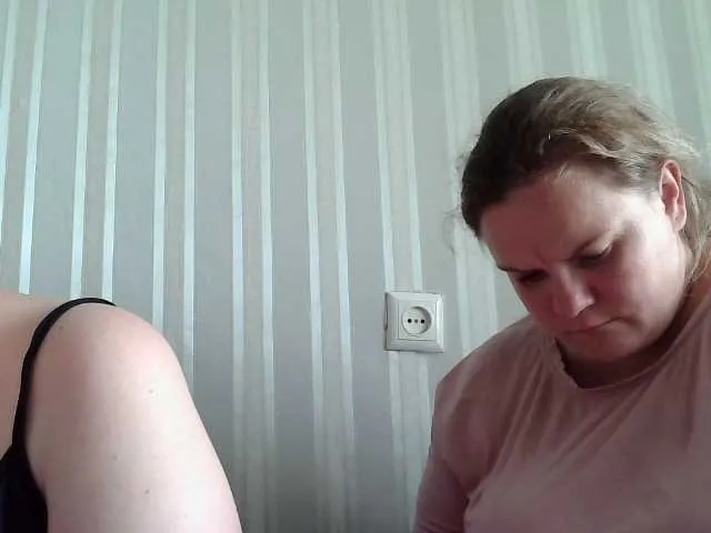 Hot-Haney77 – webcam model profile photo Image 9