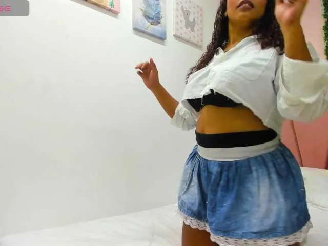 molochnaya000 – webcam model profile photo Image 4