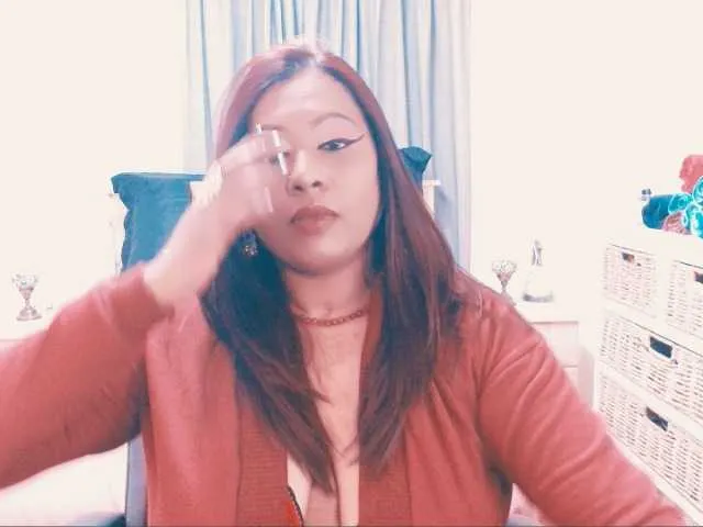 hina_porn – webcam model profile photo Image 11