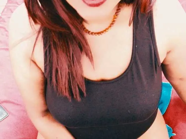 hina_porn – webcam model profile photo Image 16