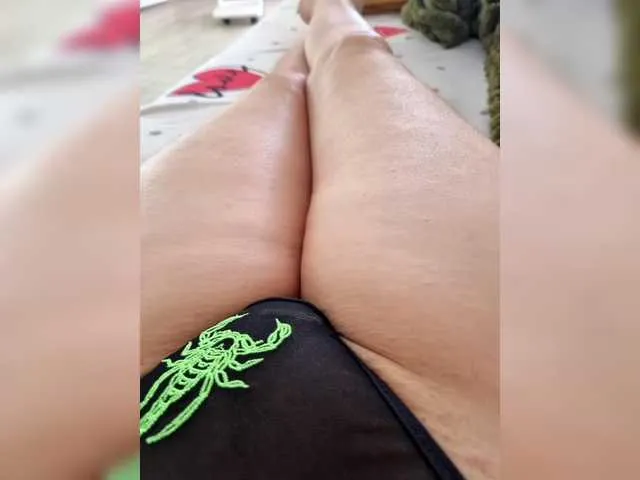 gingermak – webcam model profile photo Image 16