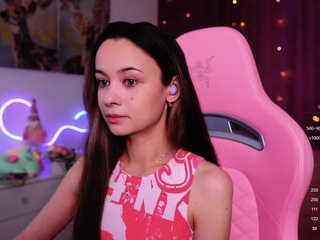 little_effy18_ – webcam model profile photo Image 13