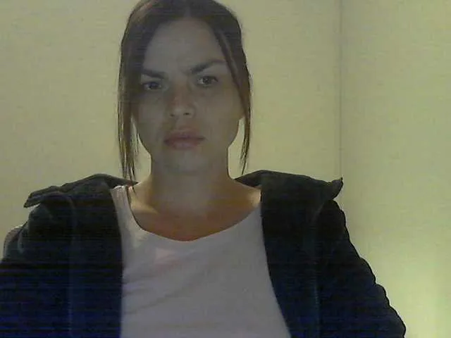 Adelaida1001 – webcam model profile photo Image 4