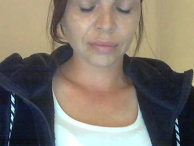 Adelaida1001 – webcam model profile photo Image 5