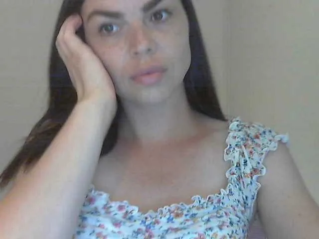 Adelaida1001 – webcam model profile photo Image 6