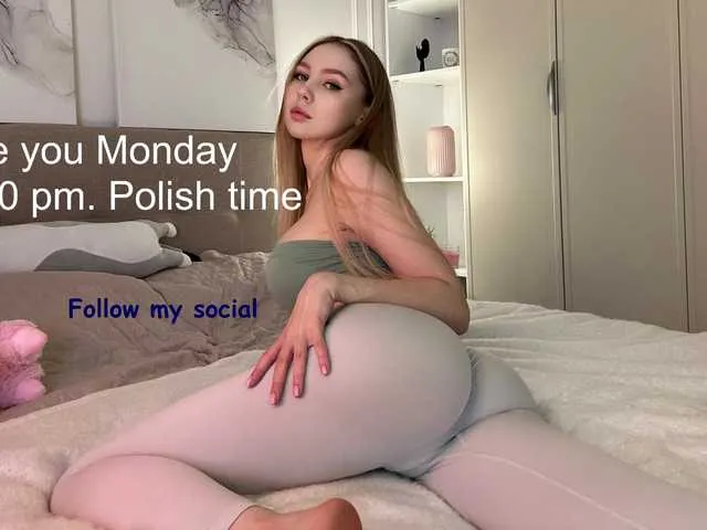 spankamber – webcam model profile photo Image 12