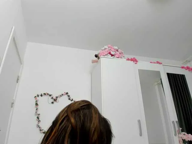 mayumichan13 – webcam model profile photo Image 11