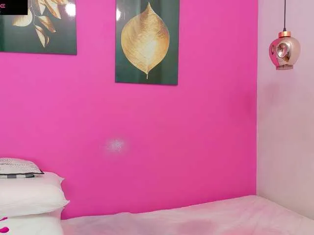 viollettaa_ – webcam model profile photo Image 13