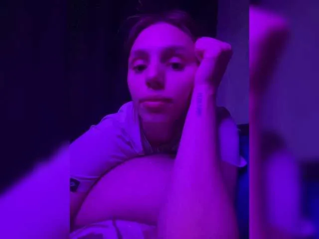 Sweety-couple – webcam model profile photo Image 8