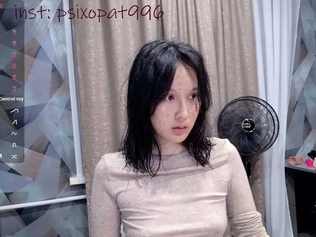 alana15 – webcam model profile photo Image 19