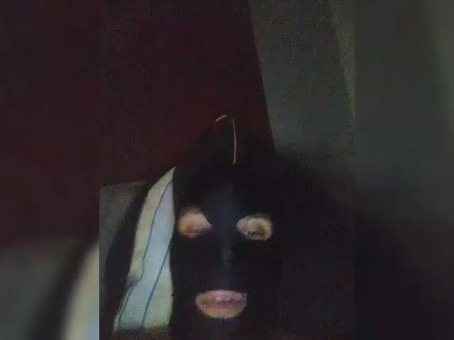 poisonn_girll – webcam model profile photo Image 2