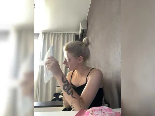 sary_hott – webcam model profile photo Image 2