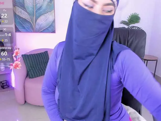 hina_porn – webcam model profile photo Image 2