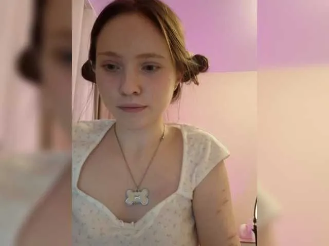 Twolatte1520 – webcam model profile photo Image 19