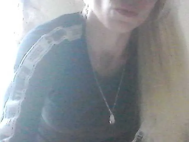 armurra – webcam model profile photo Image 10