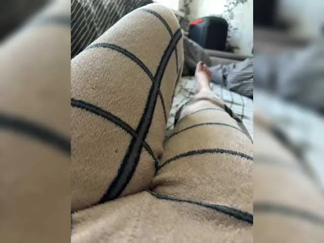 hina_porn – webcam model profile photo Image 7